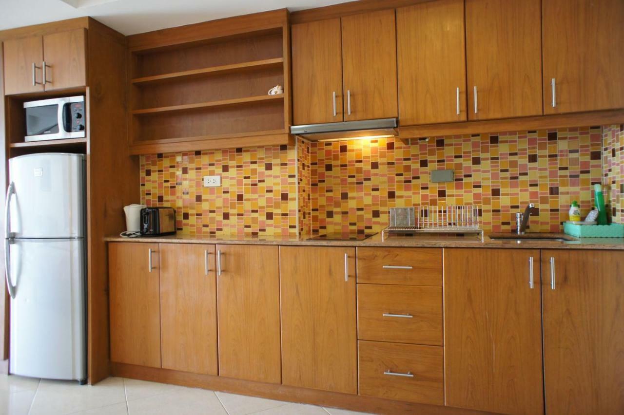 Condominum In Jomtien Beach With Sea View, Balcony And Free Wifi Pattaya Exterior foto