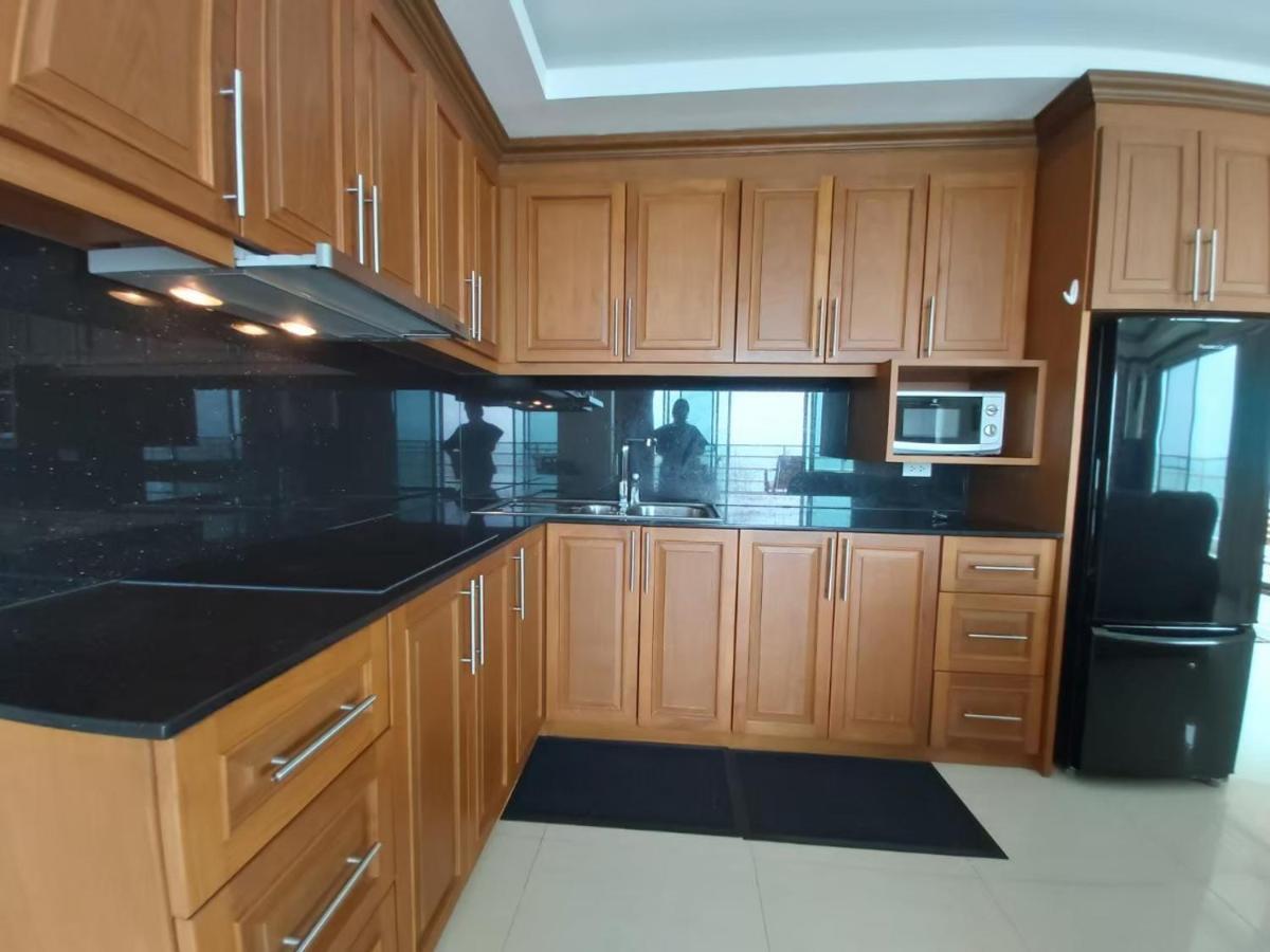 Condominum In Jomtien Beach With Sea View, Balcony And Free Wifi Pattaya Exterior foto